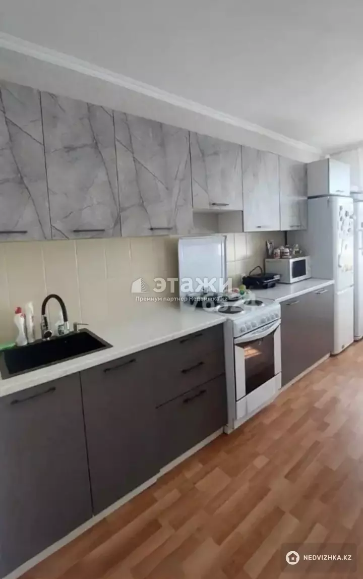 65.2 м², 2-комнатная квартира, этаж 3 из 12, 65 м², изображение - 1