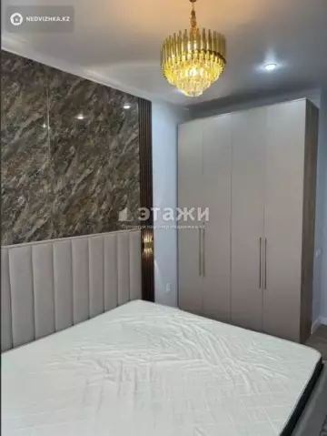 2-комнатная квартира, этаж 4 из 10, 61 м²