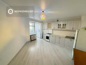 2-комнатная квартира, этаж 6 из 6, 81 м²