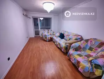 4-комнатная квартира, этаж 3 из 10, 100 м²