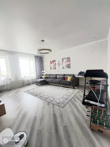 3-комнатная квартира, этаж 6 из 10, 96 м²