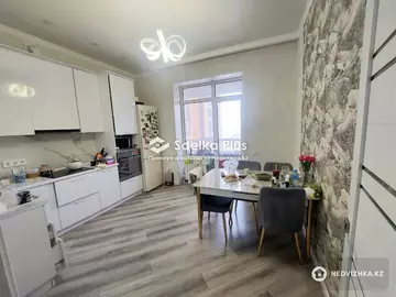 3-комнатная квартира, этаж 6 из 10, 96 м²