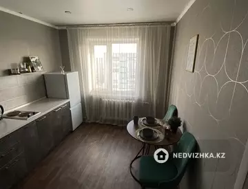 40 м², 1-комнатная квартира, этаж 10 из 10, 40 м², посуточно, изображение - 5