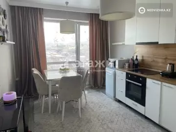 1-комнатная квартира, этаж 12 из 13, 45 м²