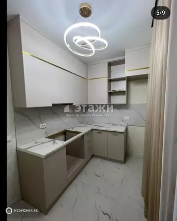 2-комнатная квартира, этаж 4 из 13, 45 м²
