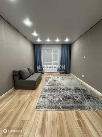 2-комнатная квартира, этаж 7 из 12, 55 м²