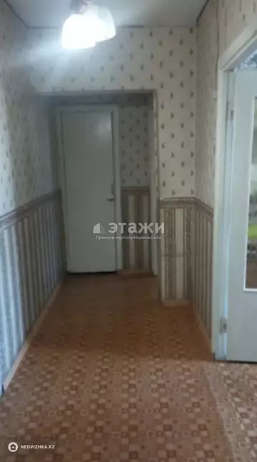 2-комнатная квартира, этаж 3 из 9, 52 м²