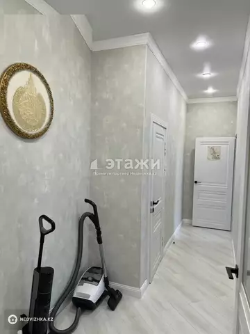 3-комнатная квартира, этаж 2 из 19, 93 м²