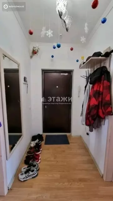 1-комнатная квартира, этаж 13 из 15, 35 м²