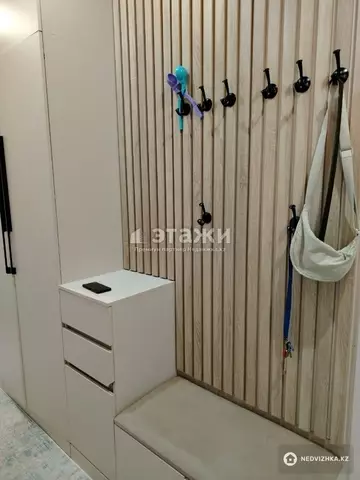 3-комнатная квартира, этаж 6 из 9, 74 м²
