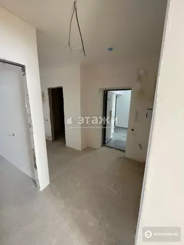 2-комнатная квартира, этаж 3 из 17, 66 м²
