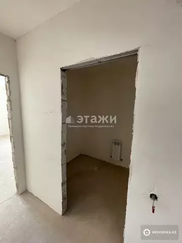 2-комнатная квартира, этаж 3 из 17, 66 м²