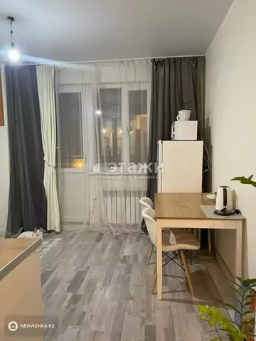 2-комнатная квартира, этаж 2 из 22, 38 м²