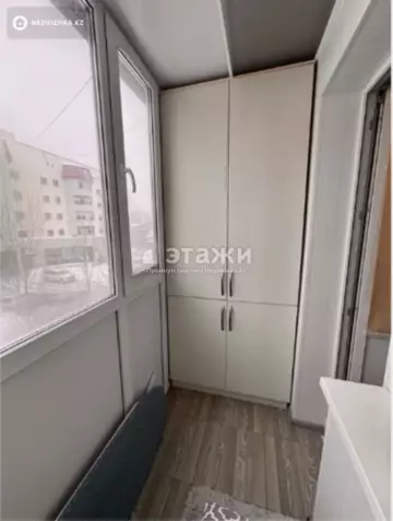 4-комнатная квартира, этаж 3 из 5, 77 м²
