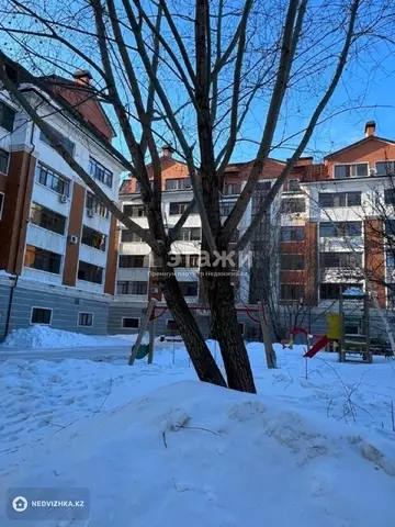 1-комнатная квартира, этаж 6 из 6, 67 м²