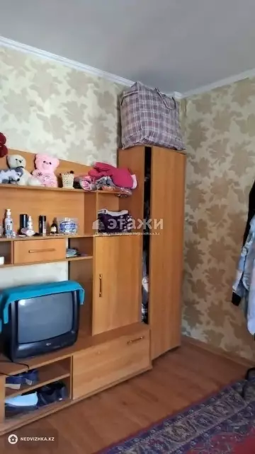 1-комнатная квартира, этаж 8 из 9, 36 м²
