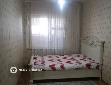 2-комнатная квартира, этаж 3 из 9, 58 м², посуточно