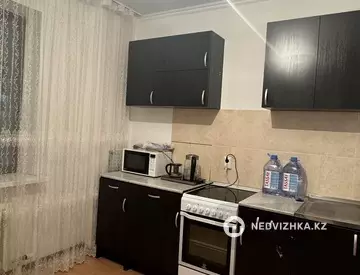 2-комнатная квартира, этаж 3 из 12, 58 м²