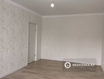 1-комнатная квартира, этаж 4 из 5, 39 м²