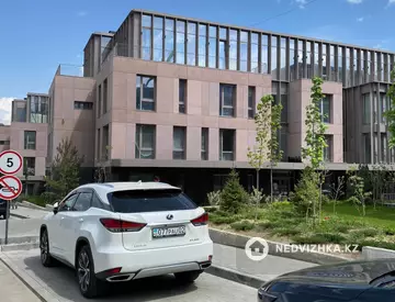 3-комнатная квартира, этаж 2 из 4, 85 м²