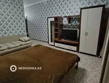 1-комнатная квартира, этаж 1 из 2, 32 м², посуточно