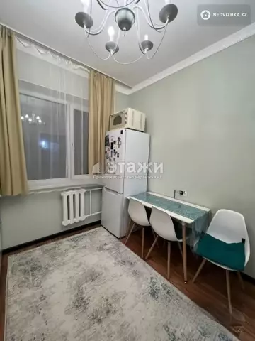 1-комнатная квартира, этаж 3 из 8, 36 м²