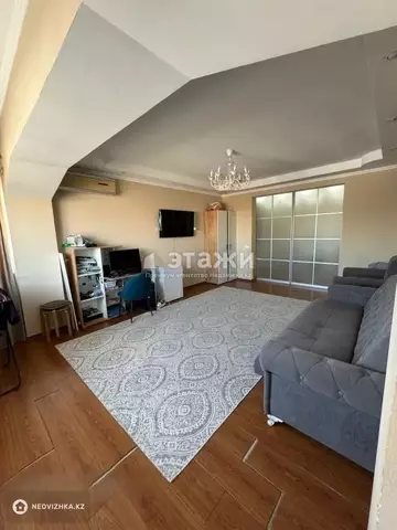 2-комнатная квартира, этаж 8 из 15, 91 м²