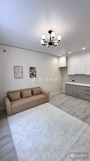 2-комнатная квартира, этаж 3 из 12, 37 м²