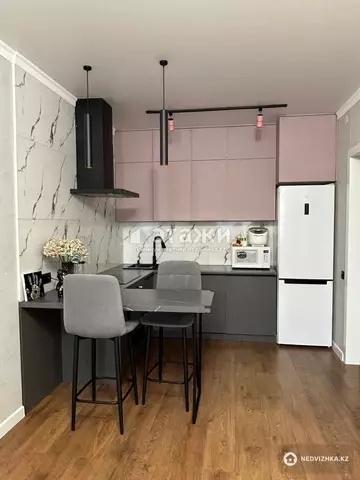 2-комнатная квартира, этаж 3 из 9, 46 м²