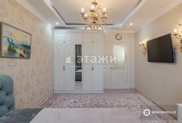 4-комнатная квартира, этаж 6 из 12, 200 м²