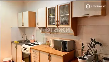 1-комнатная квартира, этаж 2 из 10, 40 м²