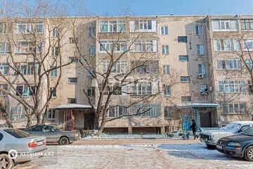 2-комнатная квартира, этаж 3 из 5, 52 м²