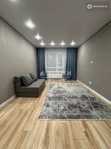 1-комнатная квартира, этаж 4 из 9, 40 м²