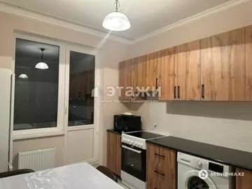1-комнатная квартира, этаж 3 из 5, 33 м²