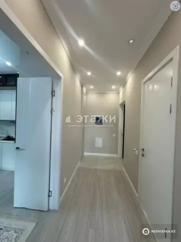 2-комнатная квартира, этаж 8 из 12, 50 м²