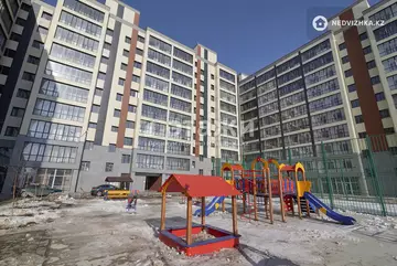 1-комнатная квартира, этаж 4 из 9, 39 м²