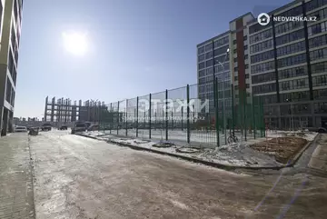 1-комнатная квартира, этаж 4 из 9, 39 м²