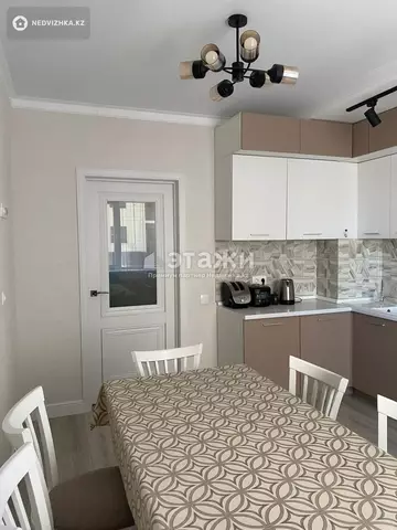 65 м², 2-комнатная квартира, этаж 3 из 10, 65 м², на длительный срок, изображение - 6