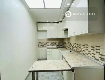 57.3 м², 3-комнатная квартира, этаж 4 из 12, 57 м², изображение - 4