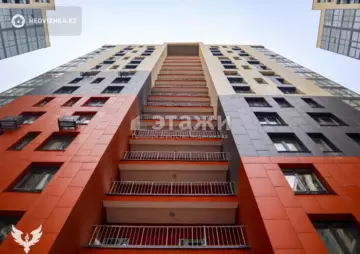 2-комнатная квартира, этаж 1 из 18, 60 м², на длительный срок