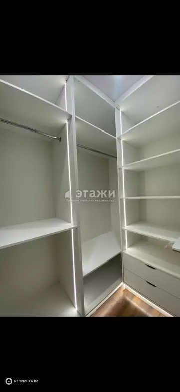 2-комнатная квартира, этаж 6 из 18, 52 м², на длительный срок
