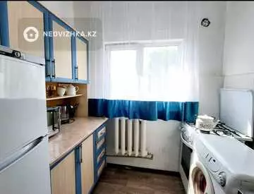 2-комнатная квартира, этаж 5 из 5, 51 м², по часам