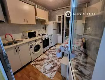 1-комнатная квартира, этаж 4 из 4, 32 м², по часам