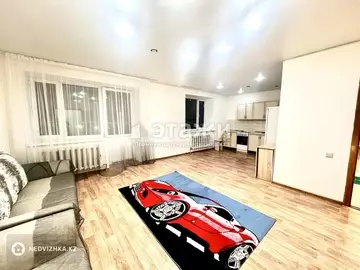 1-комнатная квартира, этаж 8 из 10, 47 м²