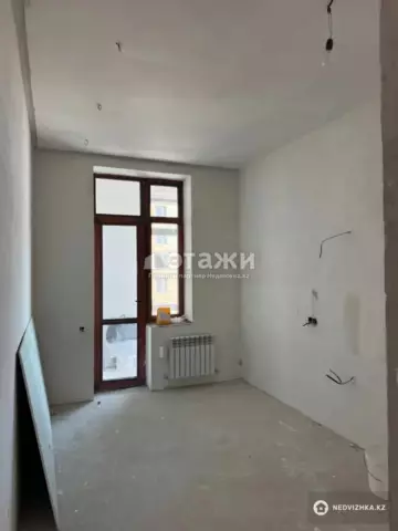 2-комнатная квартира, этаж 3 из 7, 80 м²