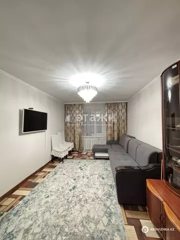 2-комнатная квартира, этаж 4 из 6, 54 м²