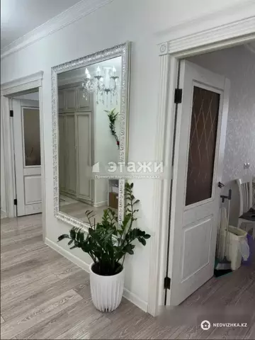 4-комнатная квартира, этаж 13 из 14, 107 м²