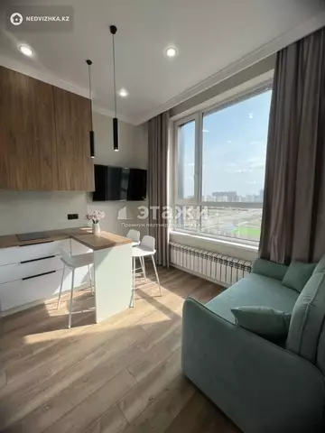 1-комнатная квартира, этаж 10 из 14, 39 м²
