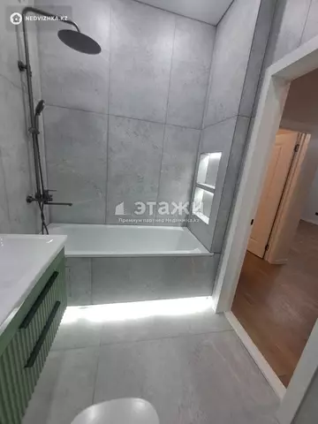 2-комнатная квартира, этаж 10 из 12, 38 м²