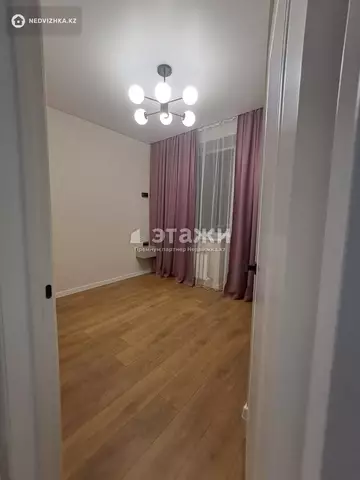 2-комнатная квартира, этаж 10 из 12, 38 м²